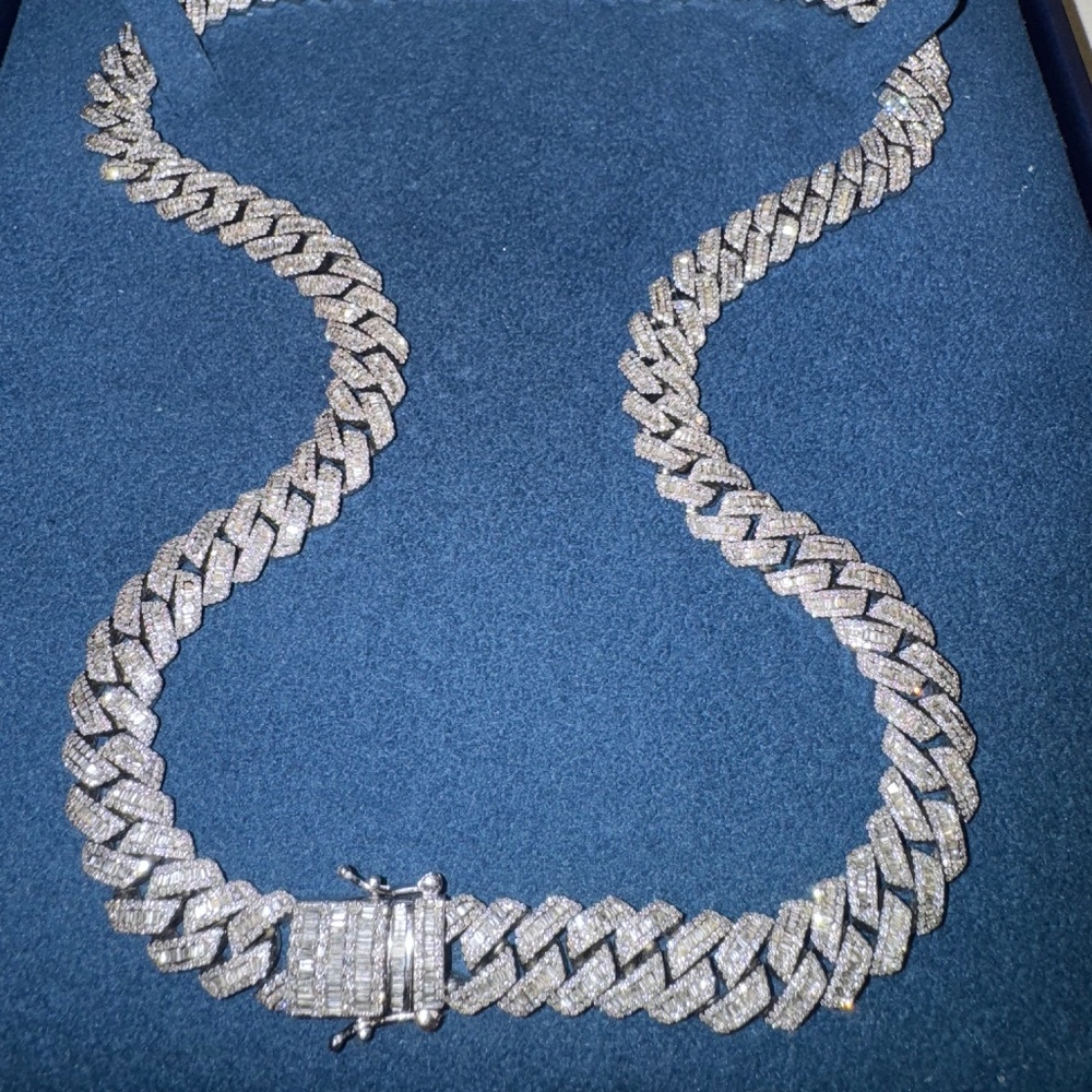 Diamond Cuban-Link Chain Necklace